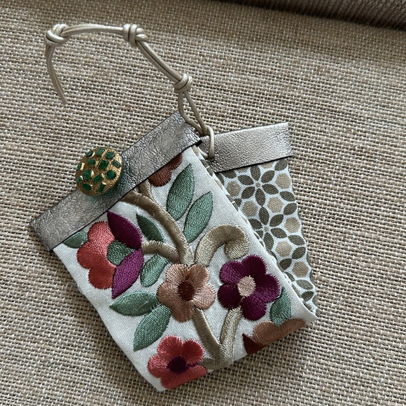 Unique Vintage Fabric Cuff Bracelet #813 Hand sewn by Violette Grace - Picture 1 of 4